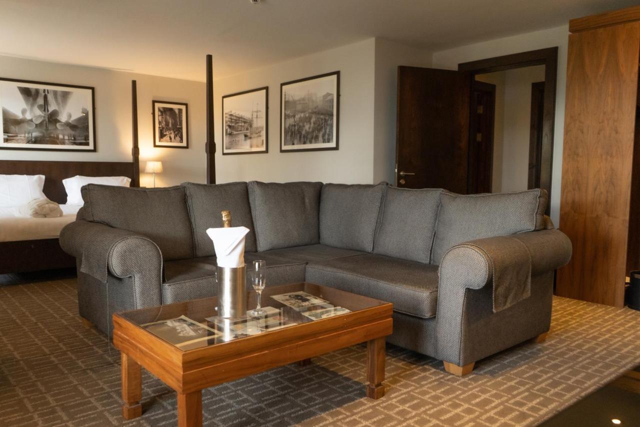 Redcastle Hotel Мовилл Экстерьер фото