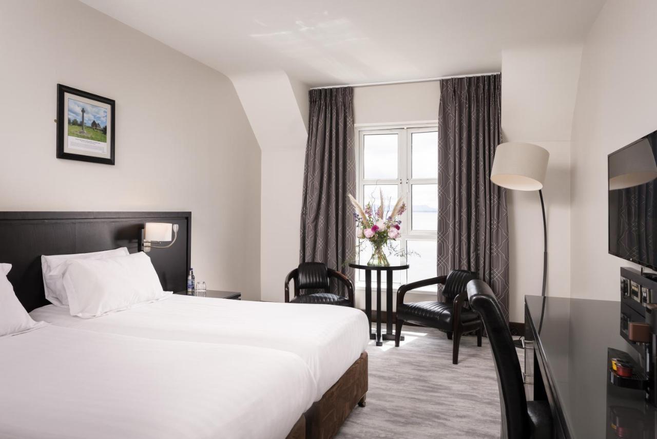 Redcastle Hotel Мовилл Экстерьер фото