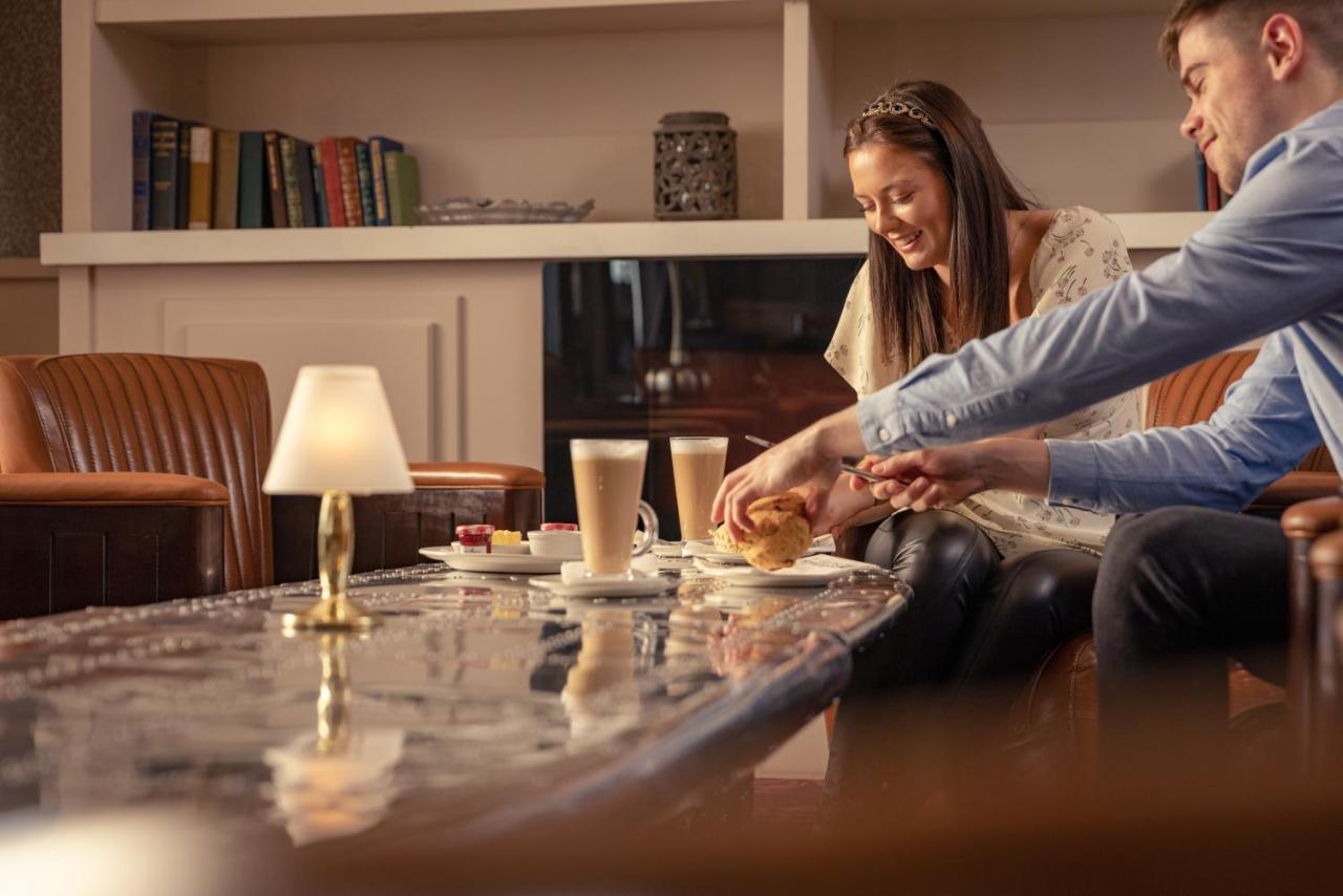 Redcastle Hotel Мовилл Экстерьер фото